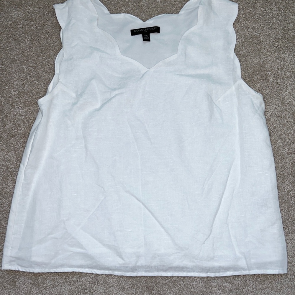 Banana Republic white linen top